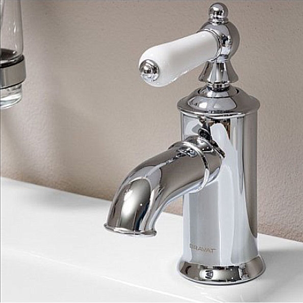 Leun Solid Brass Single Handle Sink Faucet